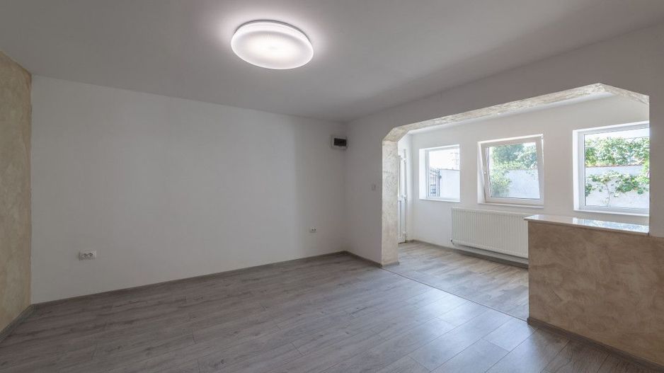 Casa Prelungirea Micsunele, Pitesti, Bascov - Poză 4