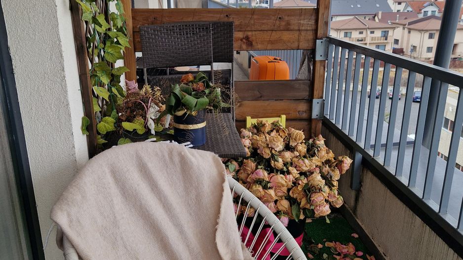 Apartament cu 3 camere, 2 bai, 2 terase, 2 garaje, in cartier Europa - Poză 17