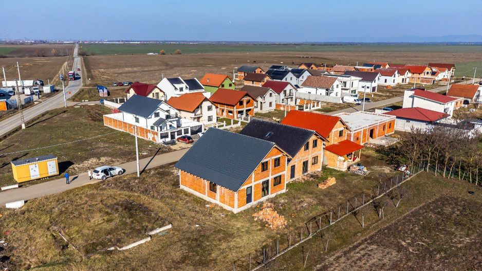 Casa moderna cu garaj in cartier nou - Tisa Noua Arad - Poză 3