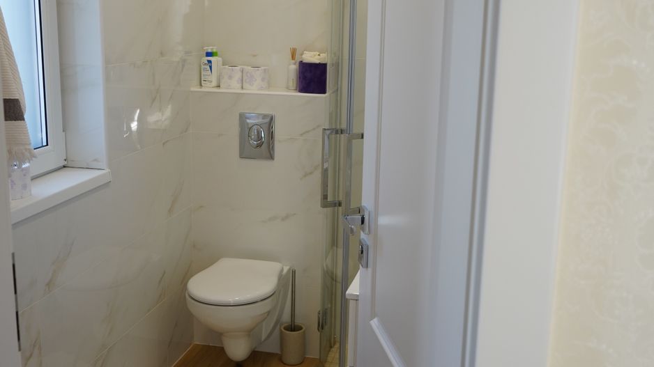 Casă tip duplex complet amenajată si mobilată - Poză 11