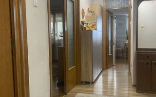 Apartament decomandat, 2 camere, etaj 2/10 - Frumoasa ! - Poză 3