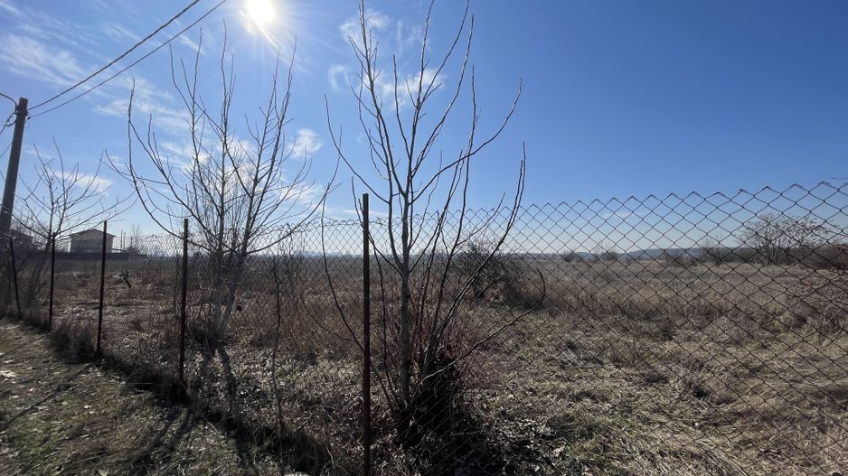 GIULESTI | Teren intravilan PUZ V3a2 3 loturi: 5500 + 1800 + 1800 - Poză 4