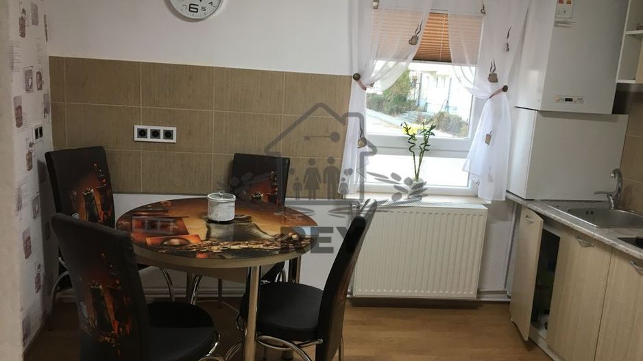 Apartament renovat, 2 camere cu terasa,, zona Constituției - Poză 13