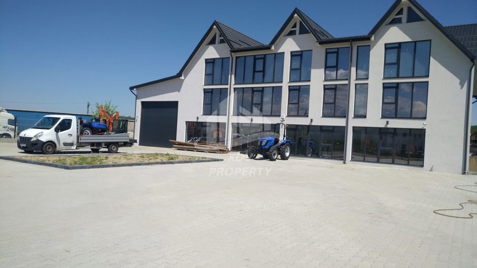 Spatiu comercial  1274 mp utili , teren 7261 mp - Poză 3