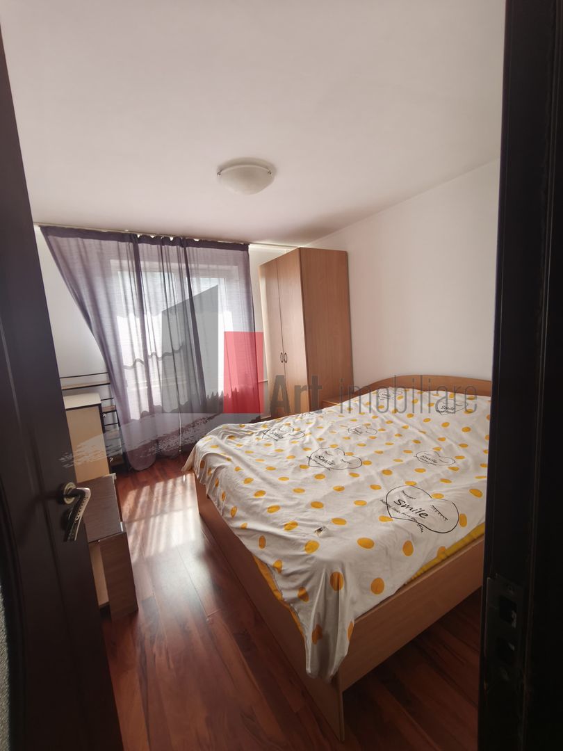 Apartament 3 camere Crangasi - Poză 1