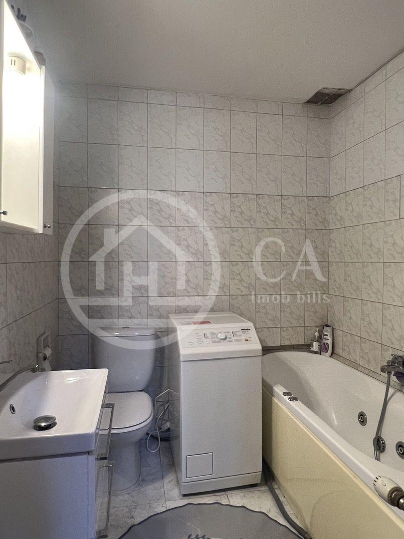 Casa cu 5 camere de inchiriat zona Centrala Oradea - Poză 8