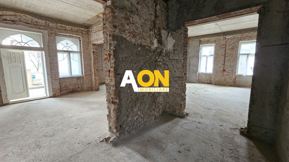 Conac boieresc în zona centrală a municipiului Alba Iulia - Poză 7