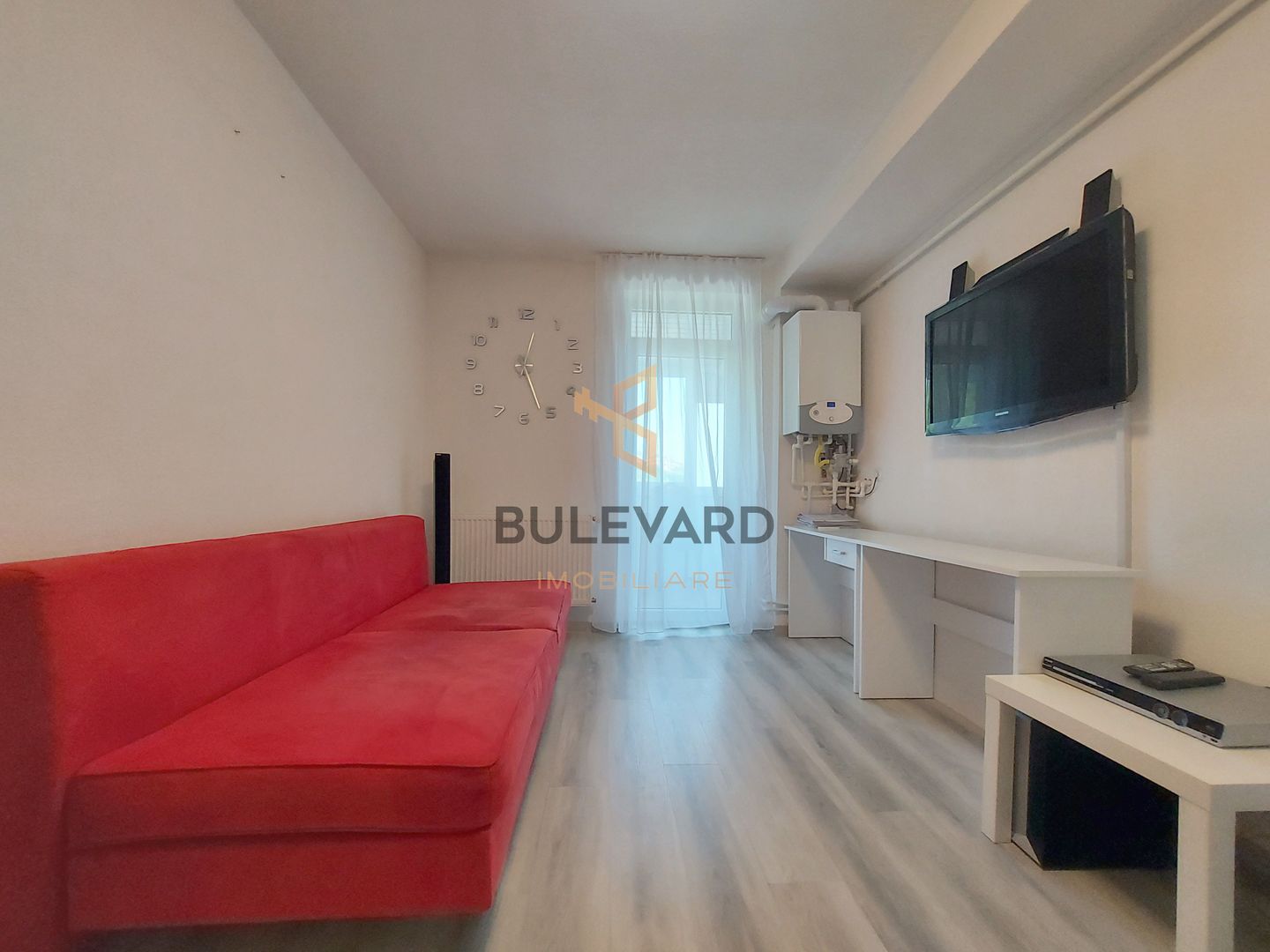 Apartament cu 2 camere+terasa de 13 mp+garaj! - Poză 1