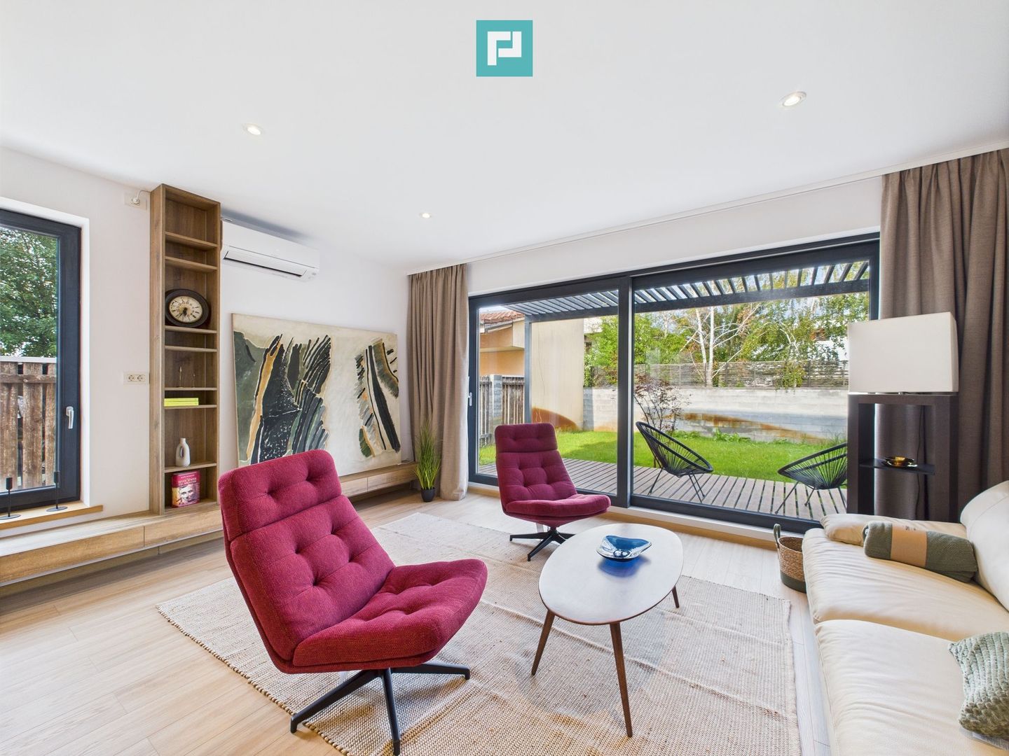 Casă modernă și elegantă, mobilată și utilată - Poză 1