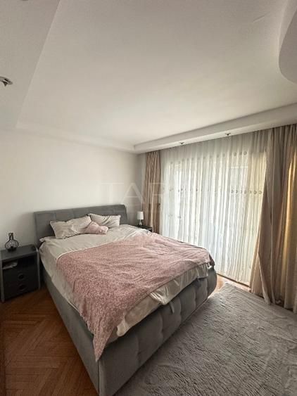 Apartament cu 3 camere, mobilat modern, 2 balcoane și parcare. - Poză 4