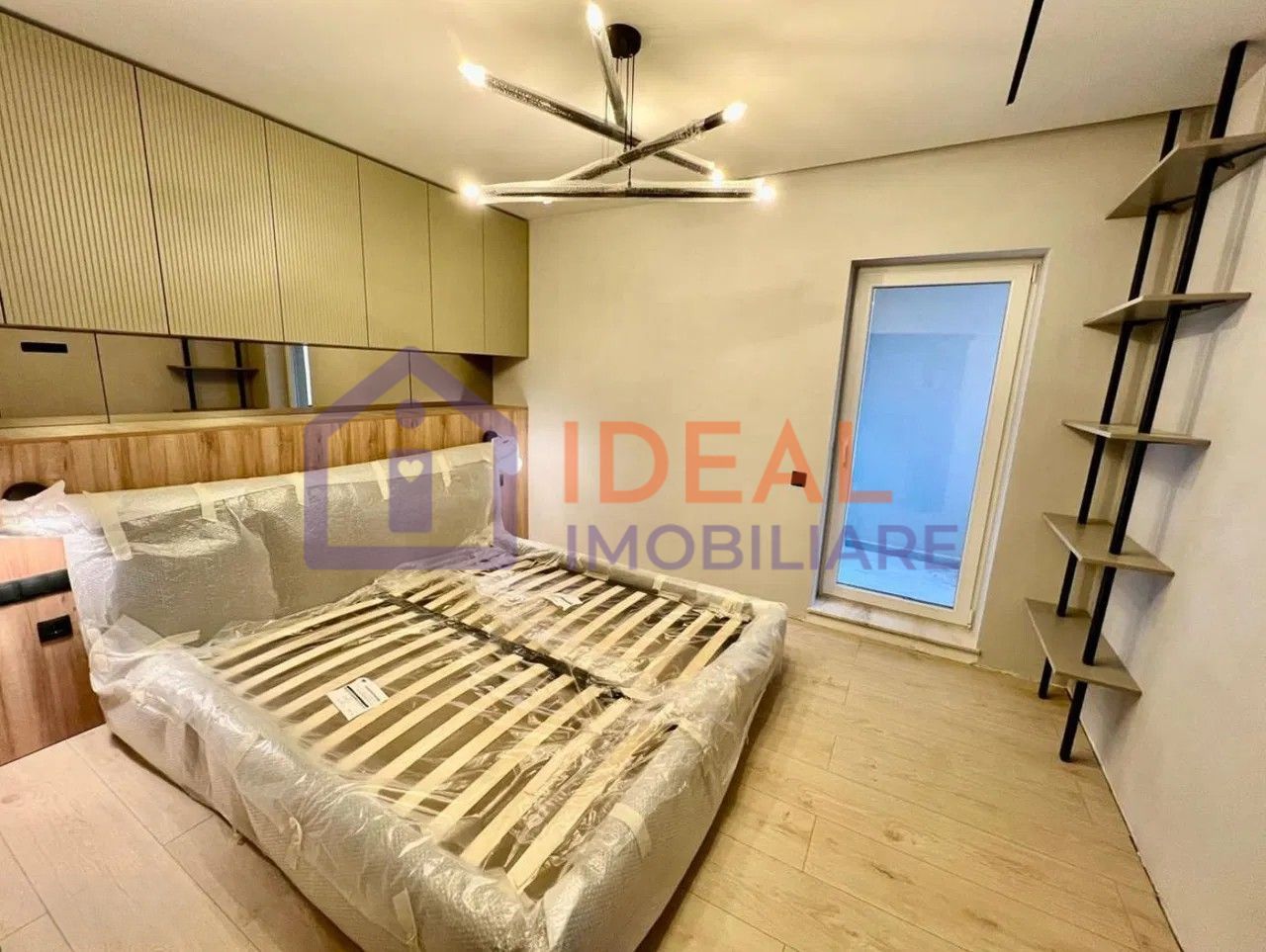 Penthouse cu 3 camere LA CHEIE, cu terasa de 191mpu, zona Calea Surii Mici - Poză 3