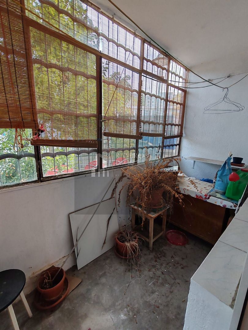 Apartament 2 camere, Sector 4, Resita/Luica, decomandat, spatios - Poză 9