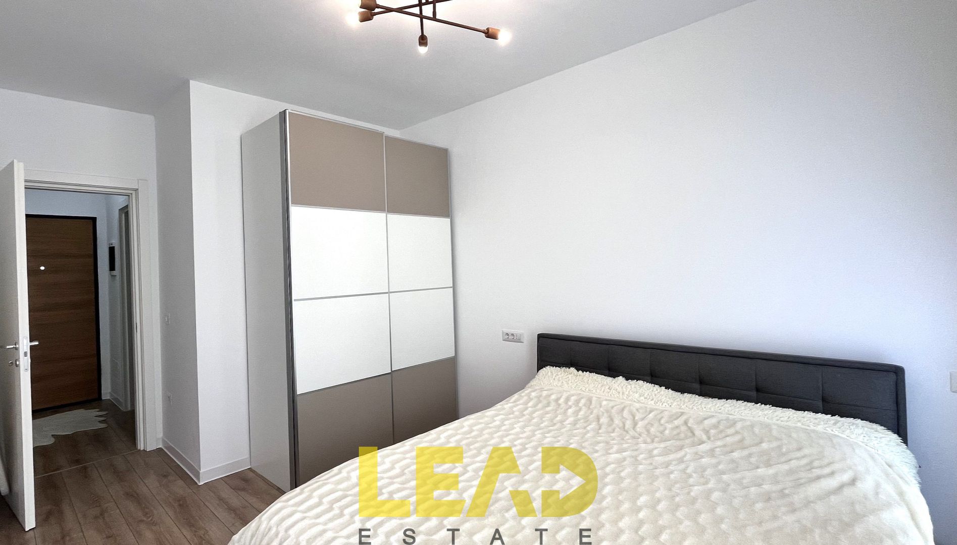 De vanzare apartament 2 camere, decomandat, modern, 56 mp utili! - Poză 4