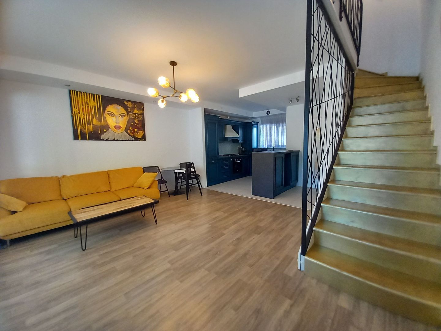 Cosmopolis - Vila NC cu 2 Dormitoare Mobilata si Utilata - Poză 2