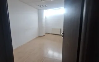 Clădire de birouri situată în Str. Foisorului (Vitan) - Poză 11