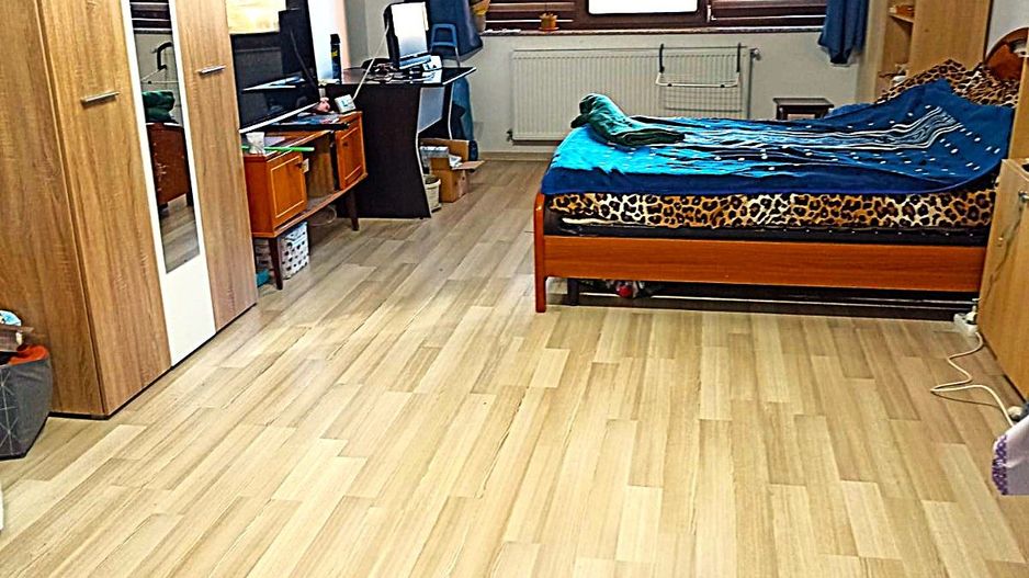 Garsoniera spatioasa zona Coresi - Poză 4