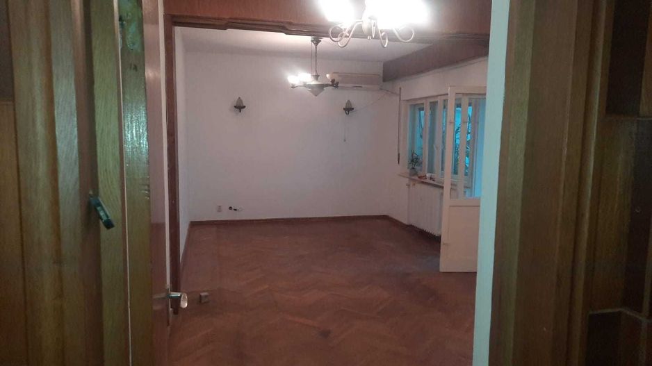 APARTAMENT VILA  GARAJ ZONA PAJURA - Poză 2