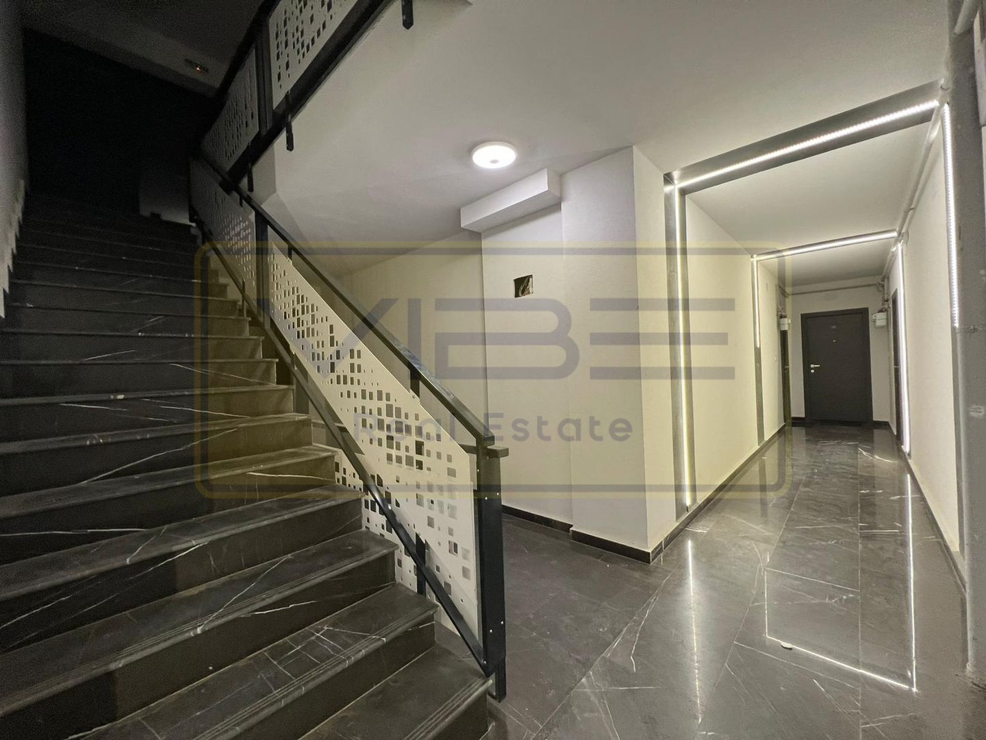 Apartament 2 camere parcare Pacurari Contemporan - Poză 2