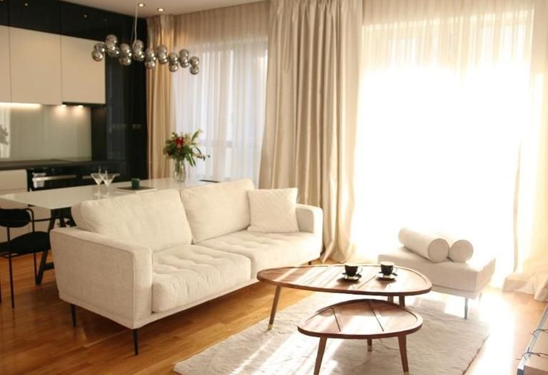 3 camere | Luxuria Residence | Expozitiei | Domenii - Poză 1
