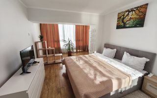 De inchiriat apartament spatios, 3 camere, pe Faleza, 900 euro - Poză 6