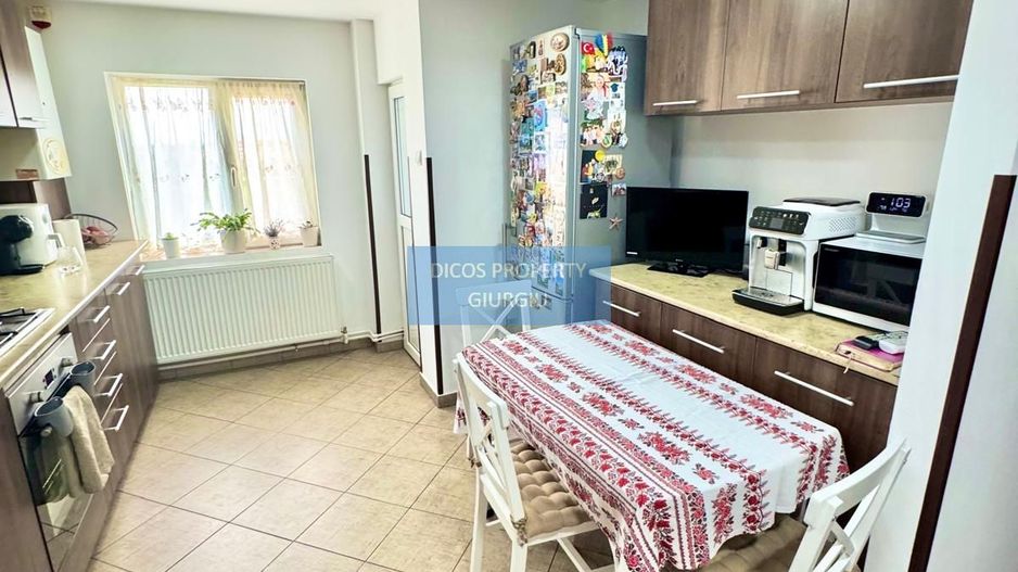 Apartament 3 camere, 72 mp utili, etaj 4/4 – Str. Negru Vodă, cu garaj - Poză 8