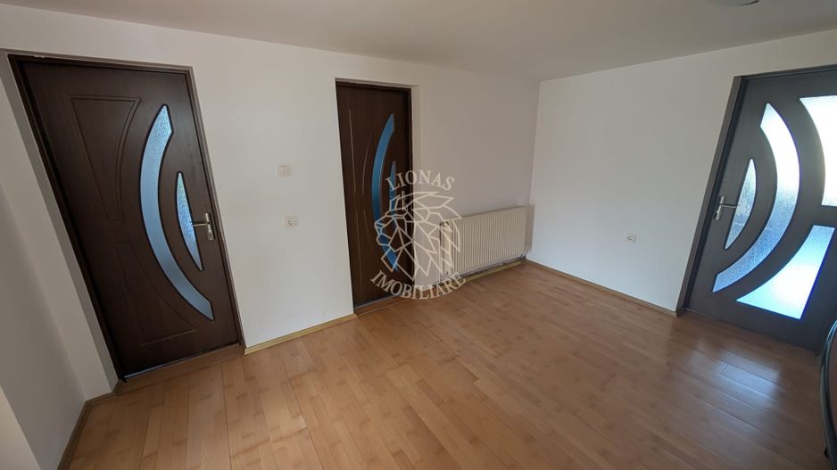 Apartament  3 camere 78 mp-2 balcoane-curte-parcare-Calea Moldovei - Poză 5