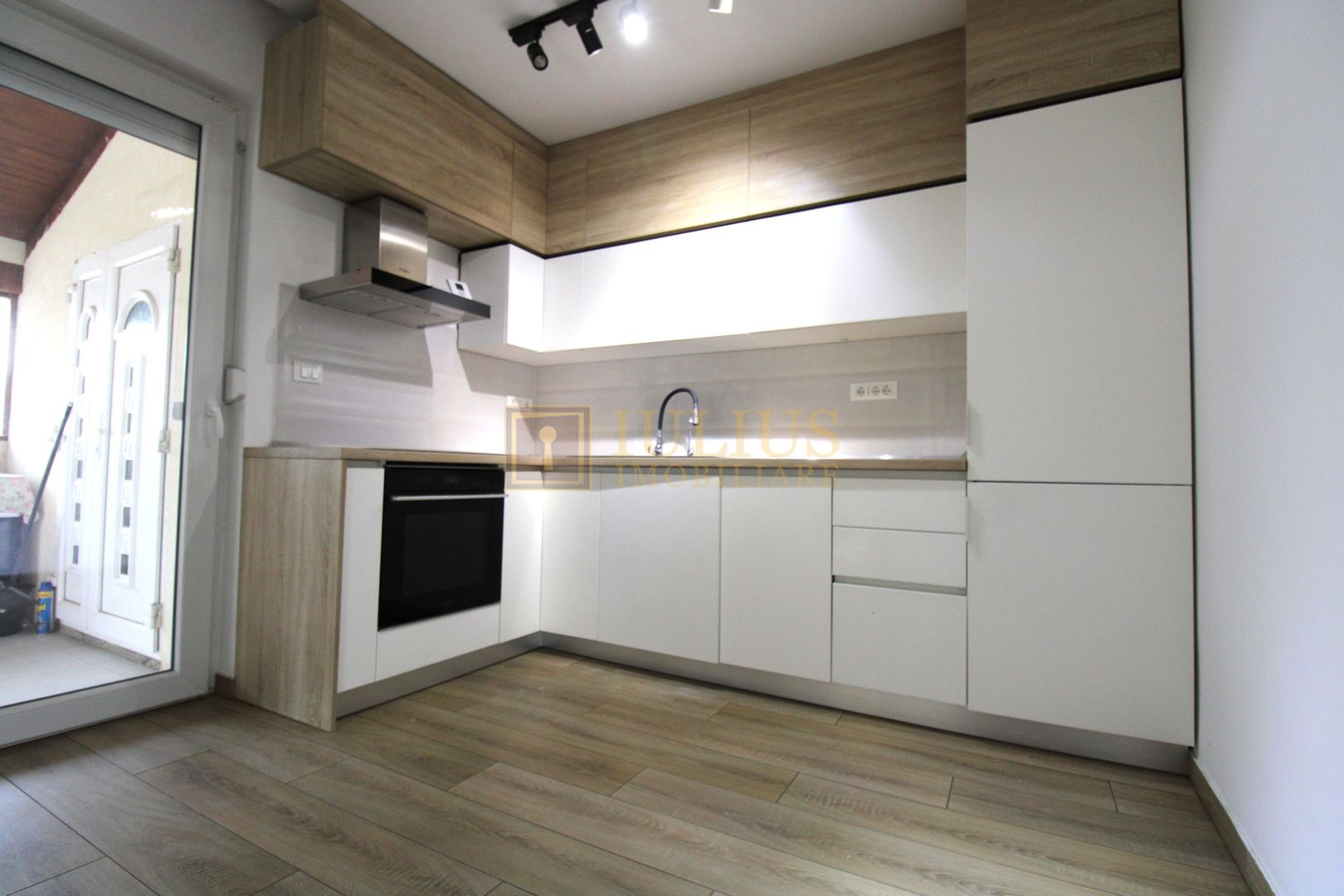 1/2 duplex, 5 camere – prima închiriere | Moșnița Veche - Poză 6