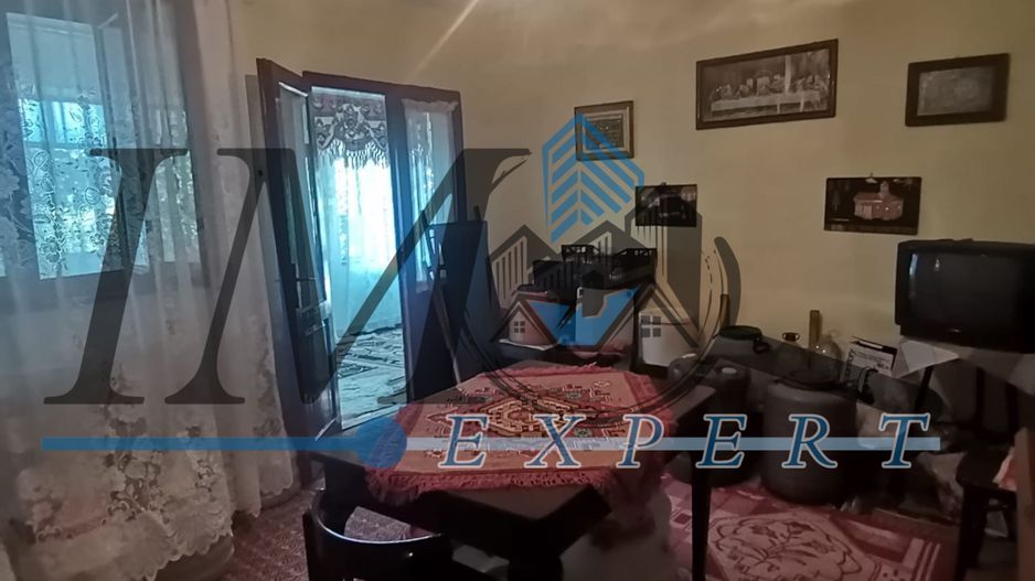 Casa de vanzare in Pianul de Sus - Poză 2