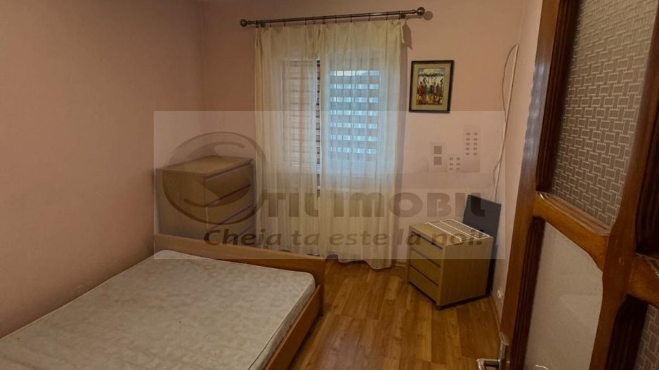 Apartament 3 camere – zona Nicolina(prima stație după Podul Ros) - Poză 4