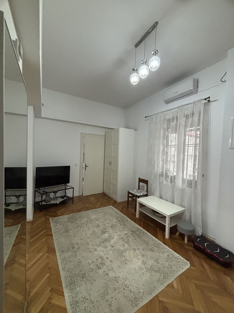 Apartament 3 camere la curte - Poză 16