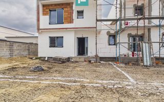Duplex în Săcălaz despartit prin cameră tehnica - Poză 2