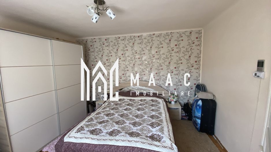 Casă Terezian I Garaj și vecinătate liniștită  I Terezian - Poză 1