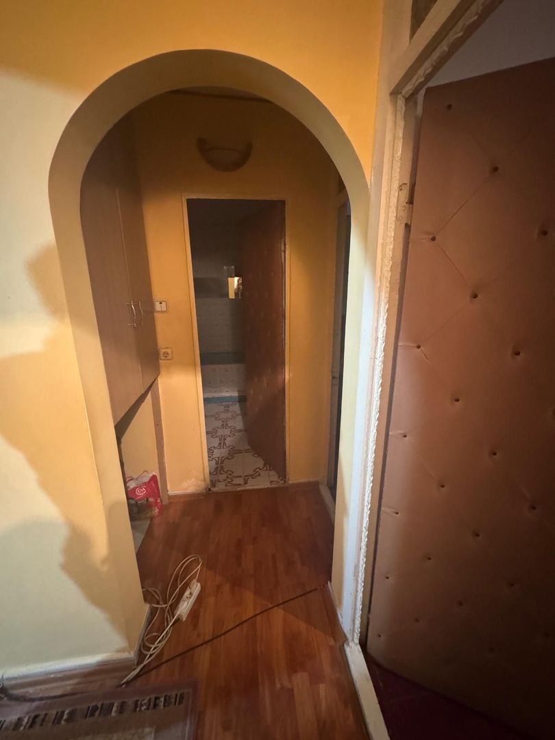 Apartament 4 camere de vânzare – zonă Școala 8 - Poză 4