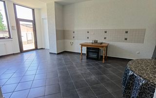 Casa ultracentral Periam - Poză 19