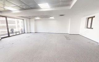 Spatiu Comercial / Birouri de inchiriat *335mp *Victoriei - Poză 3