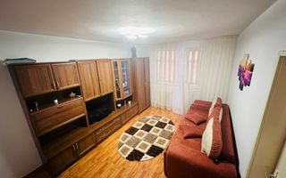 Apartament de vânzare, Hârlău, etaj 1, mobilat - Poză 1