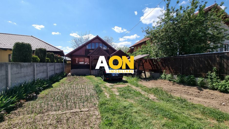 De vanzare casa P+M in stil rustic, 312 mp teren, Barabant - Poză 1