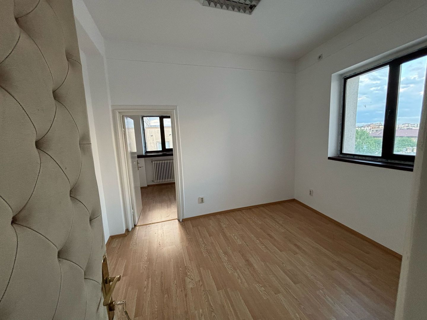 Spatiu de birouri de inchiriat - Piata Romana - Poză 4