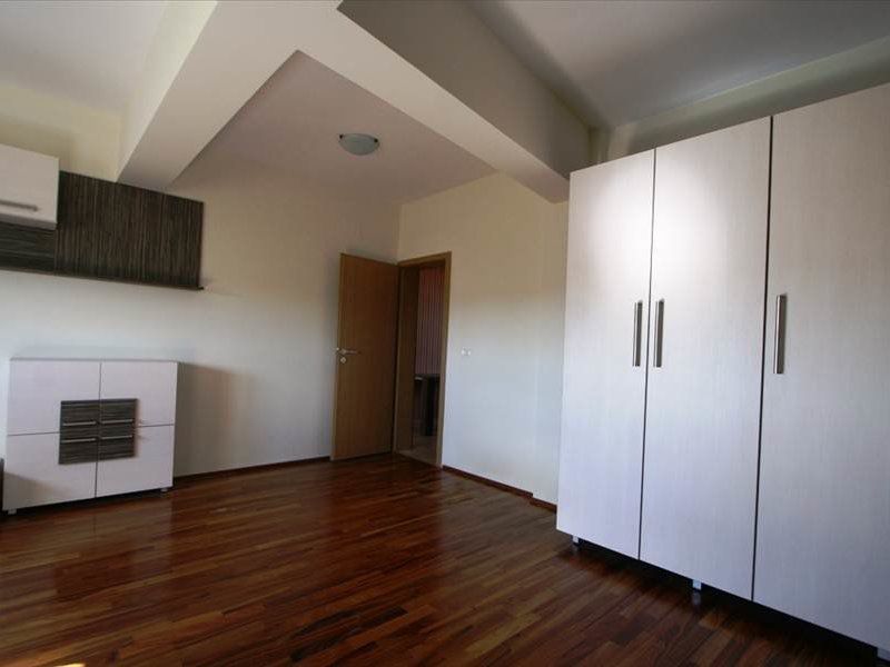 Apartament cu 2 camere de închiriat - Poză 4