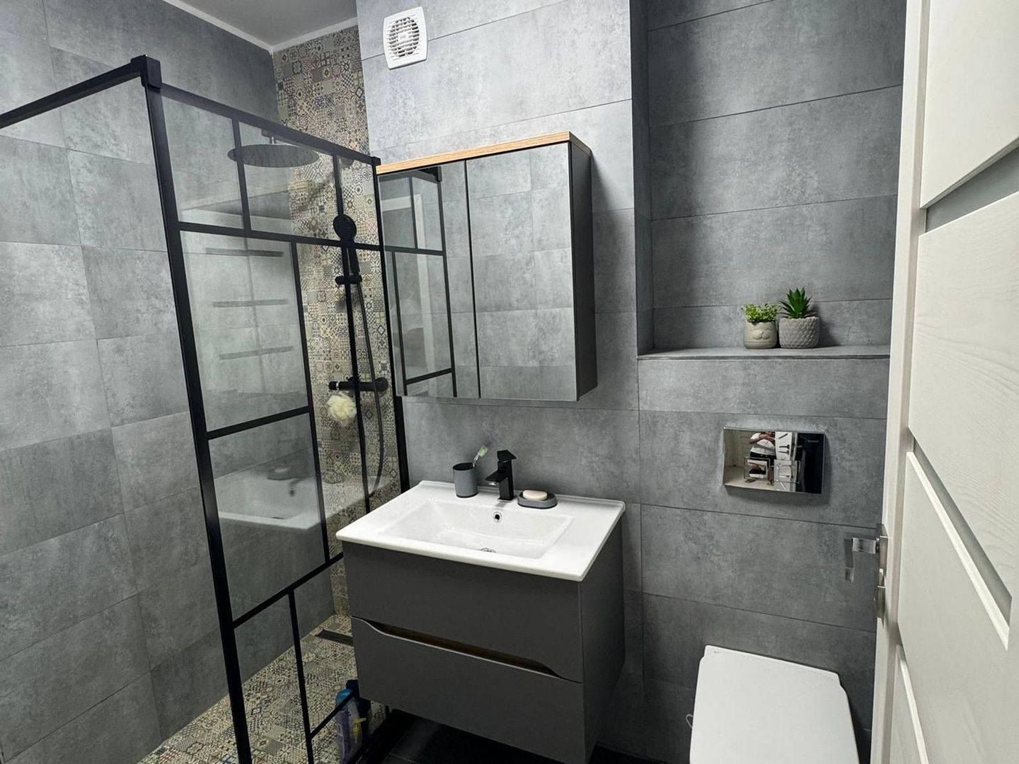3 Room I Exigent Plaza I Parking spot - Poză 10