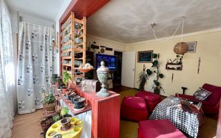 Apartament de 4 camere, 79mp, etaj intermediar, zona "La Terenuri" - Poză 3