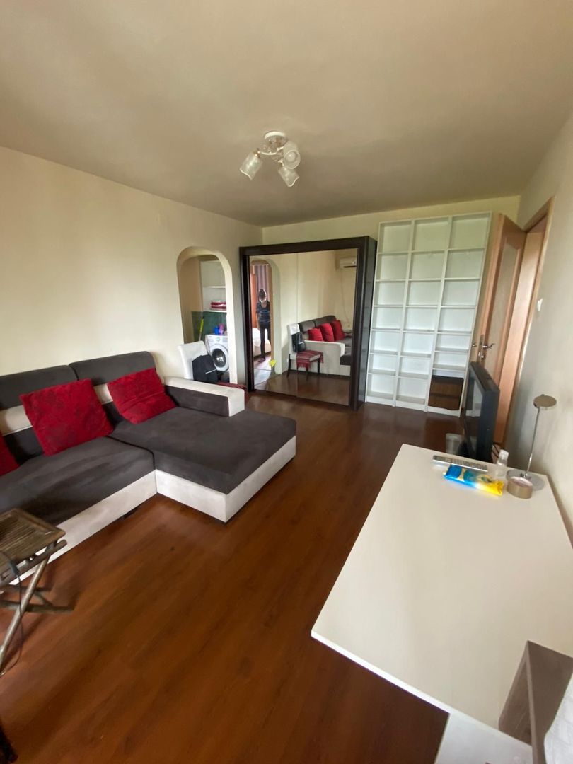 APARTAMENT 2 CAMERE | ETAJ 2 | METROU BASARAB - Poză 1