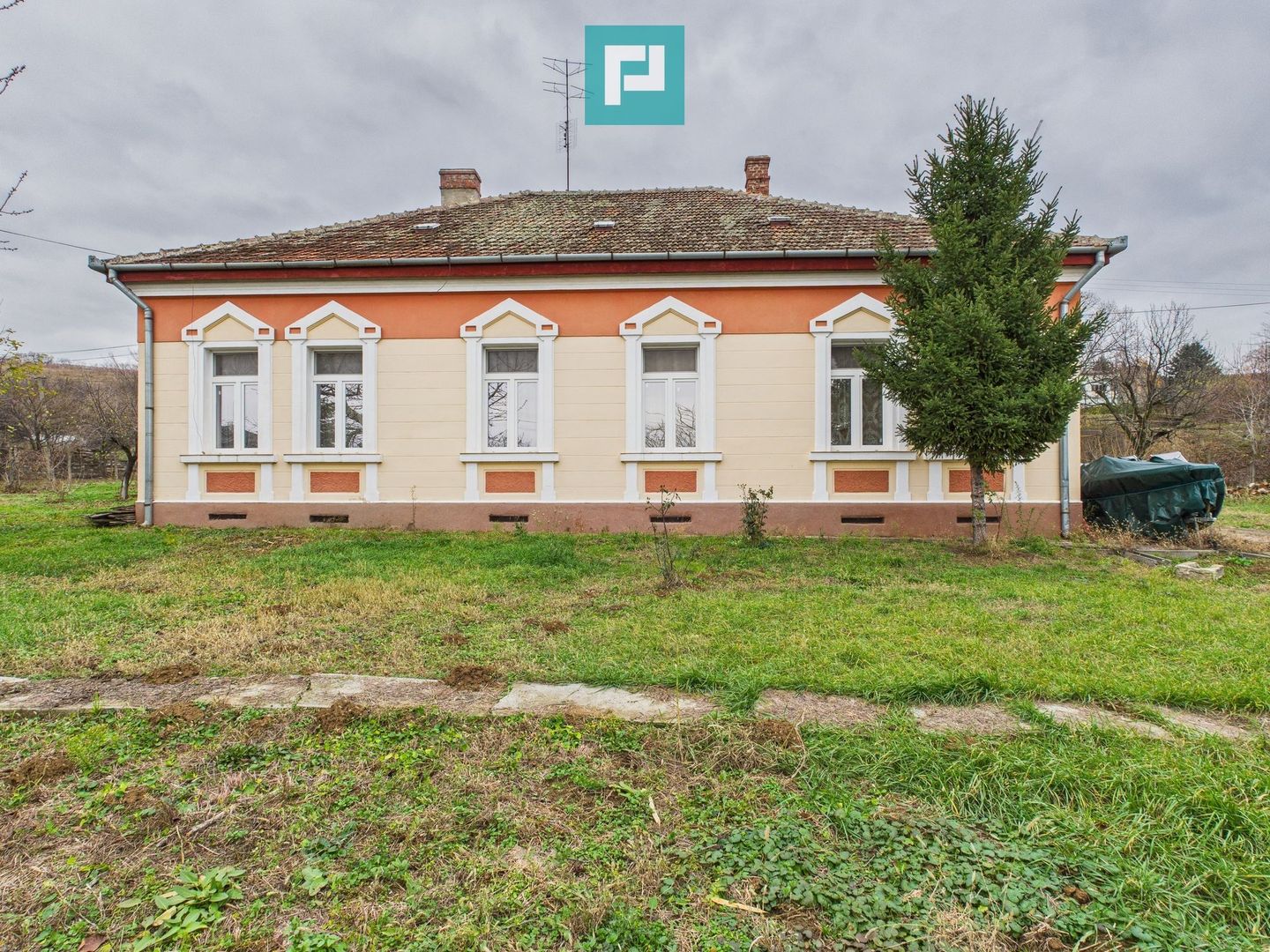 CONAC IMPRESIONANT ÎN GHIOROC - Poză 1