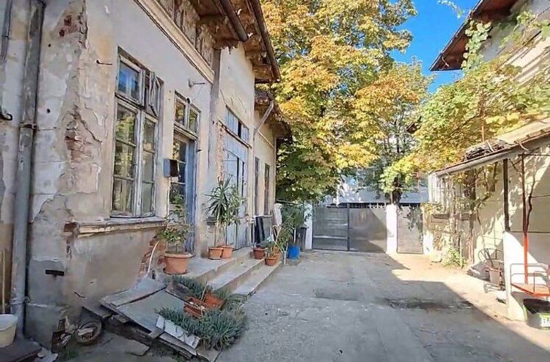 Vila 1950 121 mp s.u. Mosilor-Ion Maiorescu nr.24 260 mp teren - Poză 2