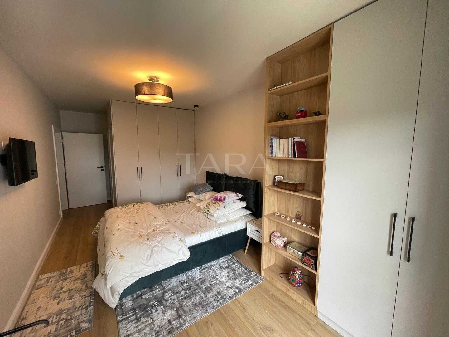 Apartament cu 3 camere de vânzare în Buna Ziua - Poză 3