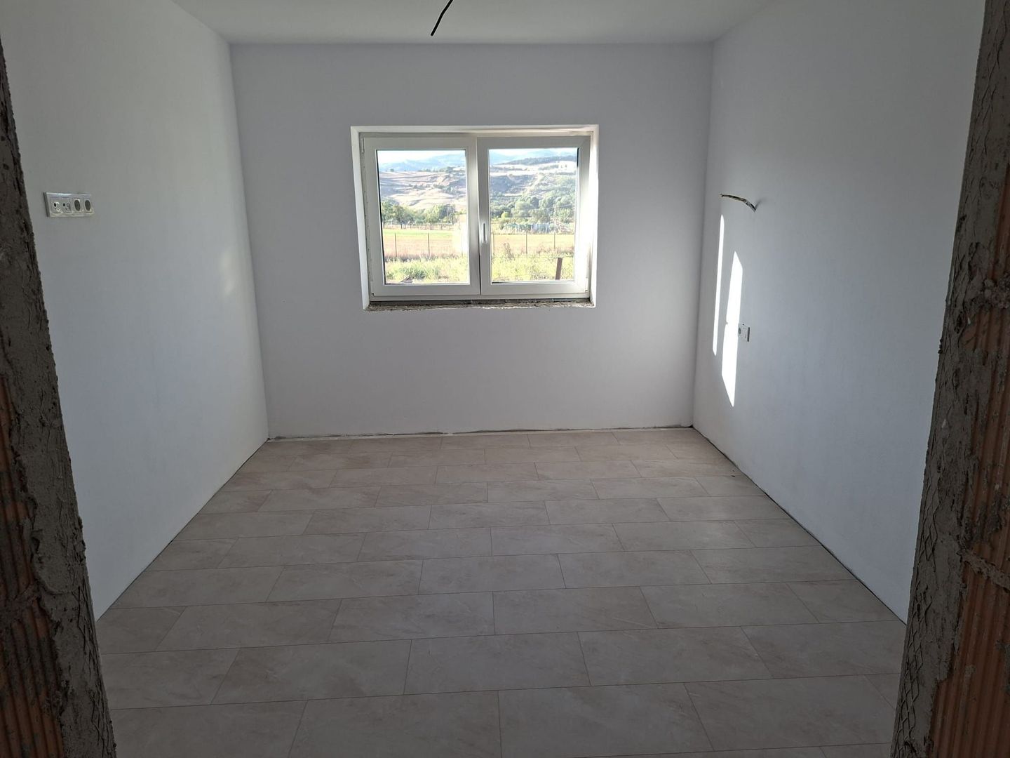 Casa noua de vânzare in Vintu de Jos - Poză 4