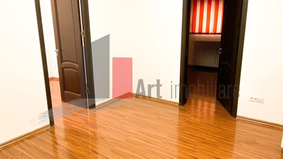 4 camere Dacia - Parc Ionid - Poză 5