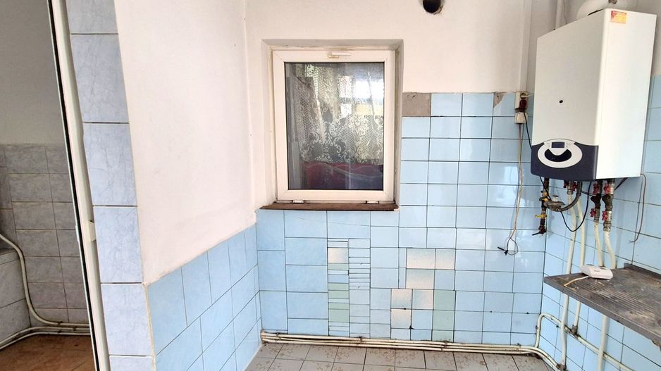 Casa de vanzare pretabila locuinta sau afacere | 13 Septembrie - Poză 10