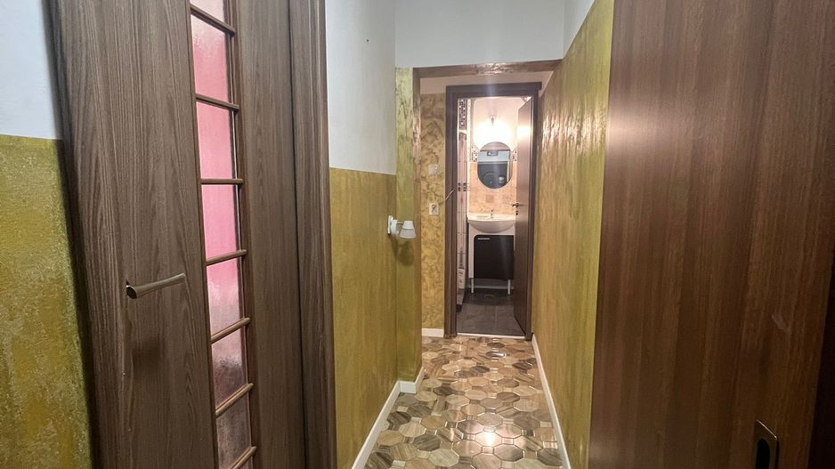Apartament 2 camere, decomandat - Poză 8