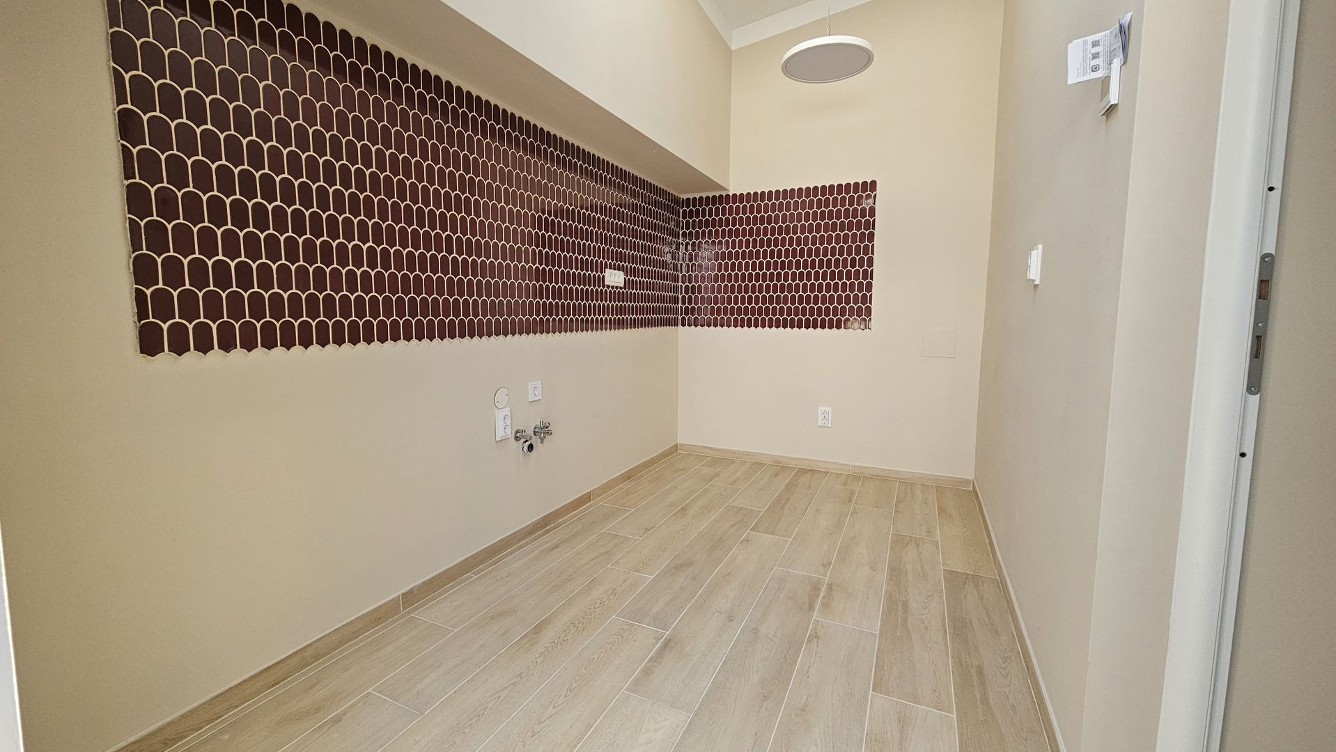 Corp de casă cu 2 imobile independente, curte și pod – Str. Mihai Viteazul - Poză 17